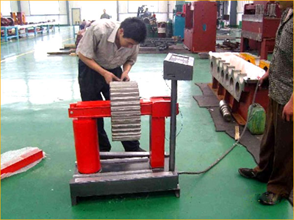 DM-240型感應(yīng)加熱器